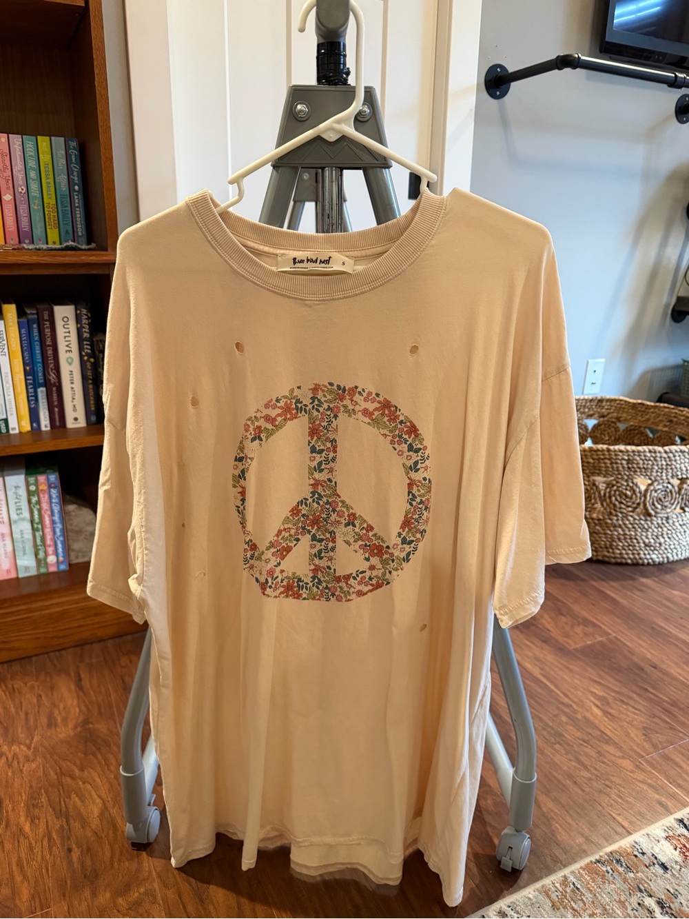 Three Bird Nest Cream Floral Peace Sign Tee